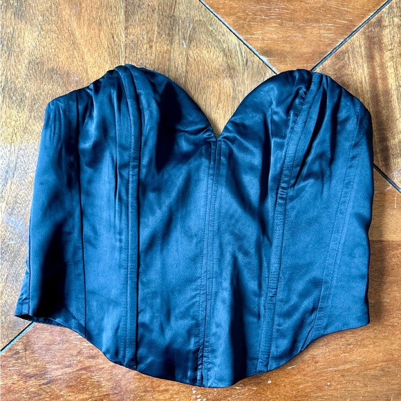 H&M Tops - H&M Divided Black Corset Top